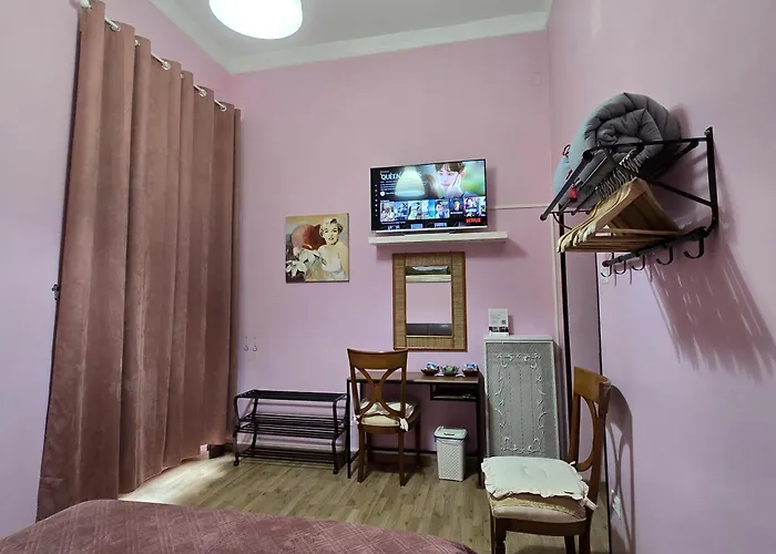 And Comfort 4*